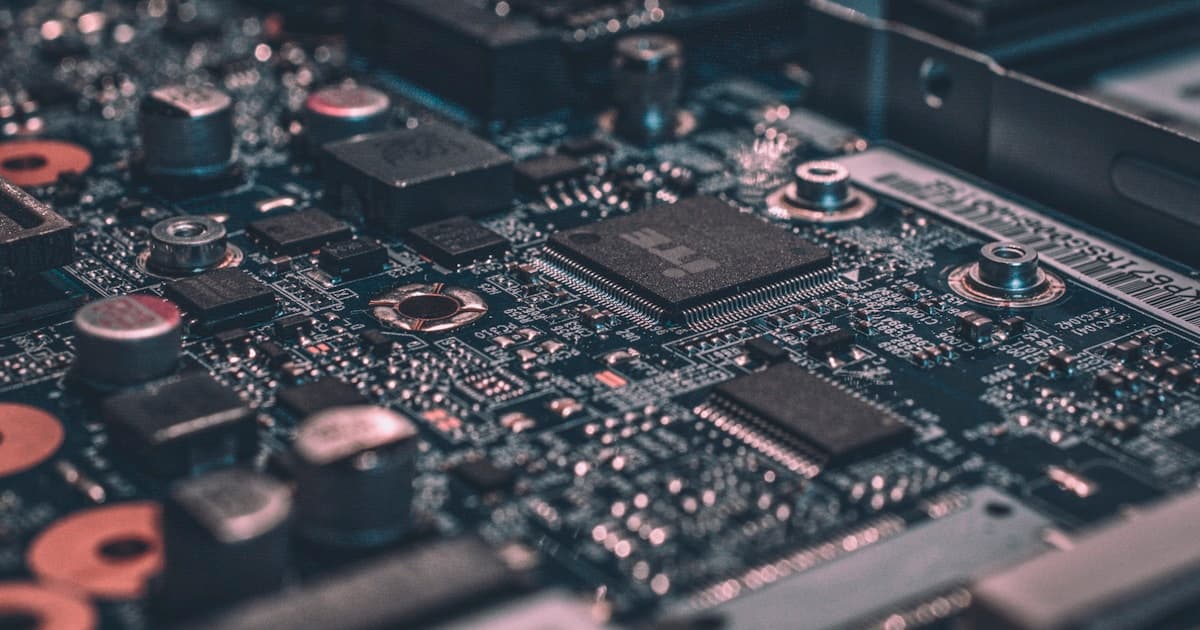 Edge Computing Là Gì? SMB Việt Nam Có Cần Đầu Tư Không? (2026)